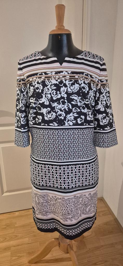BONITA zomer jurk maat 42 NIEUWSTAAT, Kleding | Dames, Jurken, Zo goed als nieuw, Maat 42/44 (L), Overige kleuren, Knielengte
