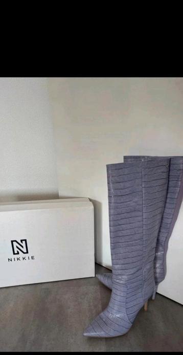 Nikkie lila laarzen nieuw 40 beschikbaar voor biedingen