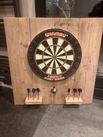 Dartbord achterwand met LED, Sport en Fitness, Darts, Ophalen, Nieuw, Dartbord met pijlen