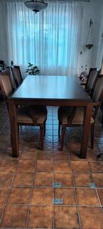mahonie hout. tafel met 4 stoelen en salontafel, Huis en Inrichting, Complete eetkamers, Ophalen, Zo goed als nieuw