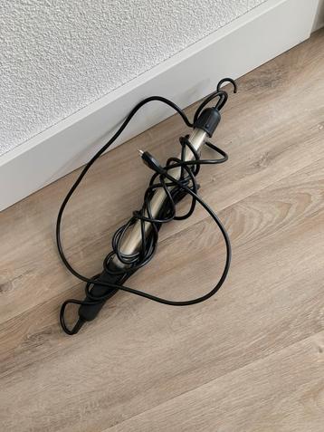 Looplamp beschikbaar voor biedingen