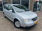 Volkswagen Touran 1.6 Business - Airco - Cruise - Radio CD, 4 cilinders, Electronic Stability Program (ESP), Handgeschakeld, Euro 4