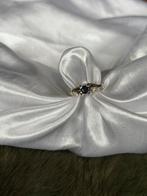 Zilveren ring met Saffier, Sieraden, Tassen en Uiterlijk, Ringen, 18 tot 19, Blauw, Ophalen of Verzenden, Zo goed als nieuw