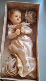Antiek Wassen kindje, met glazen oogjes., Ophalen of Verzenden
