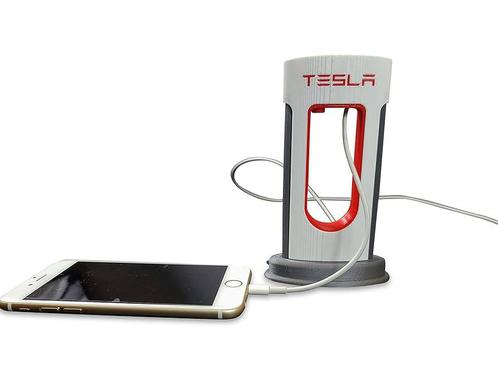 Tesla Desktop Supercharger -Oplader in vorm van Supercharger, Telecommunicatie, Mobiele telefoons | Telefoon-opladers, Zo goed als nieuw