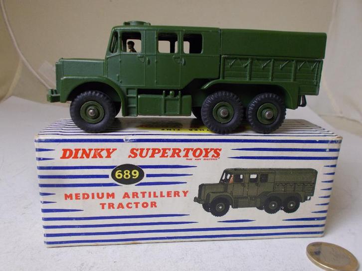 1958 Dinky Supertoys 689 MEDIUM ARTILLERY TRACTOR + DOOSJE!, Hobby en Vrije tijd, Modelauto's | 1:43, Zo goed als nieuw, Bus of Vrachtwagen