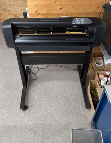 Summa D60 Plotter - Goedstaat, incl. 2 rollen houders beschikbaar voor biedingen