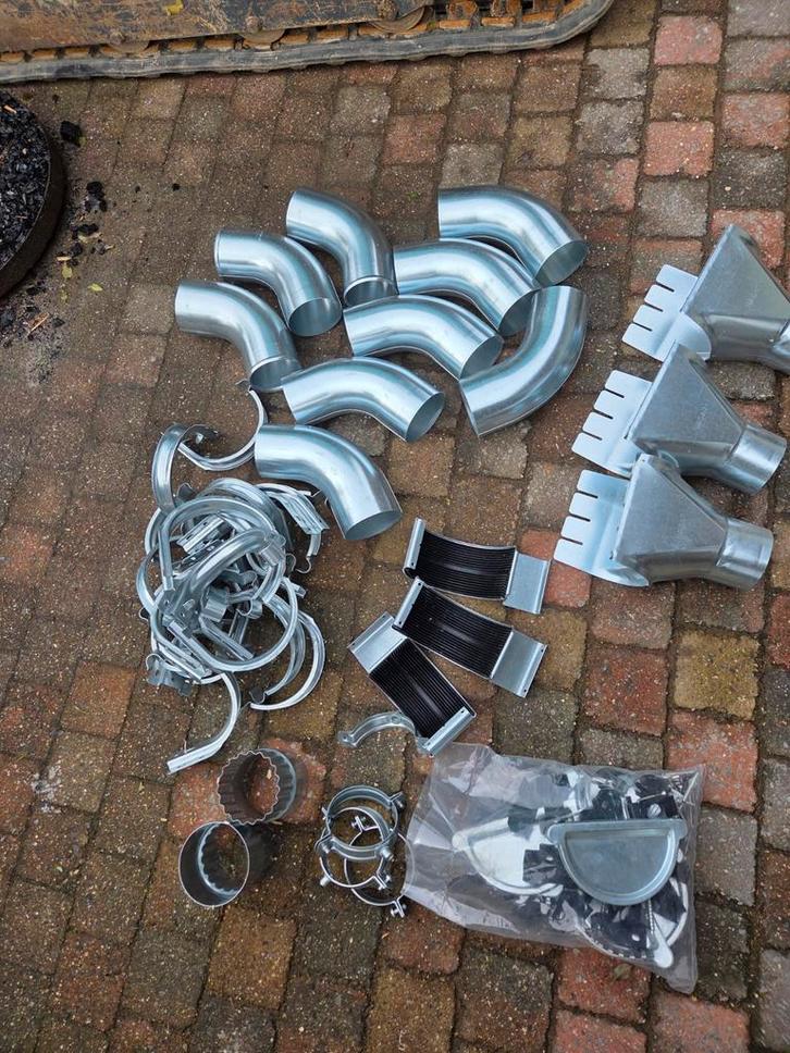 Complete set dakgoot & regenpijp onderdelen – verzinkt staal, Doe-het-zelf en Verbouw, Buizen en Afvoer, Nieuw, Dakgoot, Zink