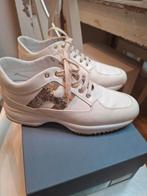 Hogan sneakers 40, Kleding | Heren, Schoenen, Ophalen of Verzenden, Zo goed als nieuw, Wit
