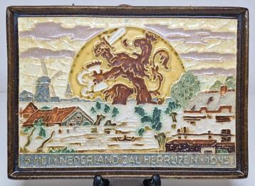 Cloisonné herdenkingstegel 5 mei De Porceleyne Fles Delft.  beschikbaar voor biedingen