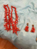 2 kettingen bloedkoraal, 1 set oorbellen, Sieraden, Tassen en Uiterlijk, Antieke sieraden, Ophalen, Overige materialen, Ketting