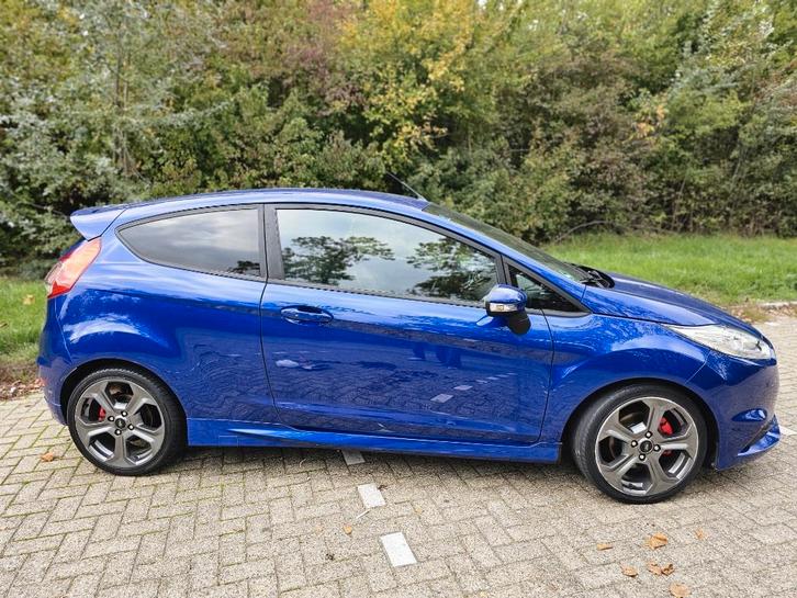Ford Fiësta 1.6 ST, Auto's, Ford, Particulier, Fiësta, ABS, Achteruitrijcamera, Airbags, Airconditioning, Bluetooth, Boordcomputer