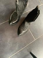 Cowboy laarzen zwart maat 37 met applicatie, Kleding | Dames, Ophalen of Verzenden, Gedragen, Zwart, Lage of Enkellaarzen