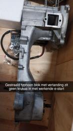 Gestraalde Typhoon carters, Ophalen, Blok