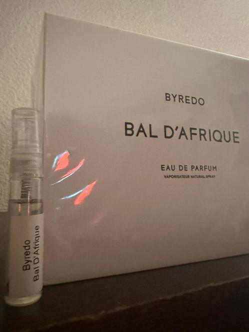 Bal d’Afrique 100ml edp gesealed en origineel zie batch!, Sieraden, Tassen en Uiterlijk, Uiterlijk | Parfum, Nieuw, Ophalen of Verzenden