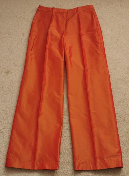 Broek Mark oranje effect glans 100% zijde, maat 38, Kleding | Dames, Broeken en Pantalons, Zo goed als nieuw, Maat 38/40 (M), Oranje
