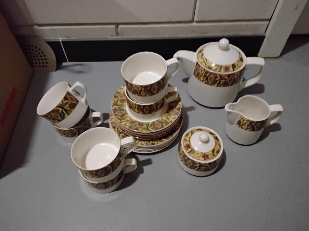 Theeservies Royal Doulton, Huis en Inrichting, Keuken | Servies, Overige typen, Ophalen of Verzenden, Zo goed als nieuw, Overige stijlen