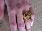 Goudkleurige ring met levensboom, Overige materialen, 19 tot 20, Nieuw, Ophalen of Verzenden