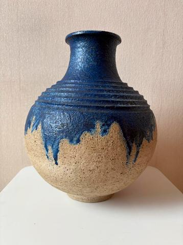 Vintage grote keramiek vaas / decoratie beschikbaar voor biedingen