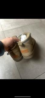 Uggs maat 37, Kinderen en Baby's, Babykleding | Schoentjes en Sokjes, Ophalen of Verzenden, Zo goed als nieuw, Meisje, Schoentjes