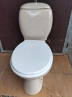 Te koop staand toilet., Doe-het-zelf en Verbouw, Sanitair, Ophalen, Gebruikt, Toilet