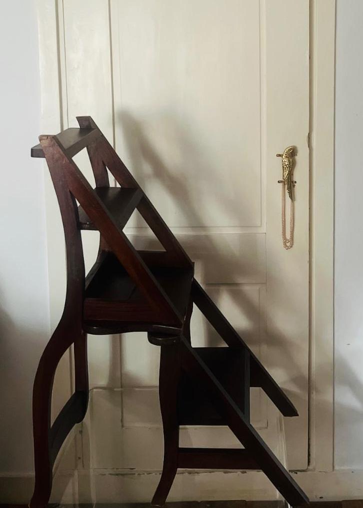 Oude bibliotheek stoel ! LAATSTE KANS !, Antiek en Kunst, Antiek | Meubels | Stoelen en Banken, Ophalen
