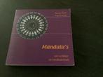 Mandala's - Renate Kluth - Meditatie en Schilderen, Ophalen of Verzenden, Zo goed als nieuw, Meditatie of Yoga, Instructieboek