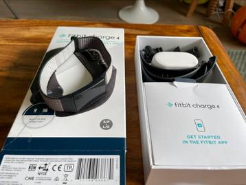Fitbit Charge 4 met verschillende bandjes beschikbaar voor biedingen