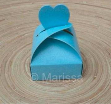 Cadeaudoosje hartje blauw | geboortebedankjes jongen beschikbaar voor biedingen