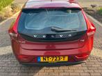 Volvo V40 2.0 T2 122PK 2017 Rood, Voorwielaandrijving, 65 €/maand, 4 cilinders, 122 pk