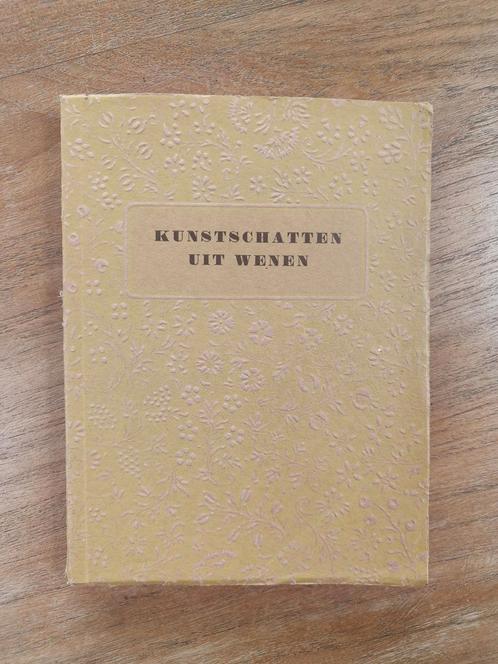 Katalogus Kunstschatten uit Wenen – Rijksmuseum 1947, Boeken, Kunst en Cultuur | Beeldend, Gelezen, Overige onderwerpen, Ophalen of Verzenden