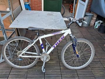 Trek mtb model 6000 beschikbaar voor biedingen