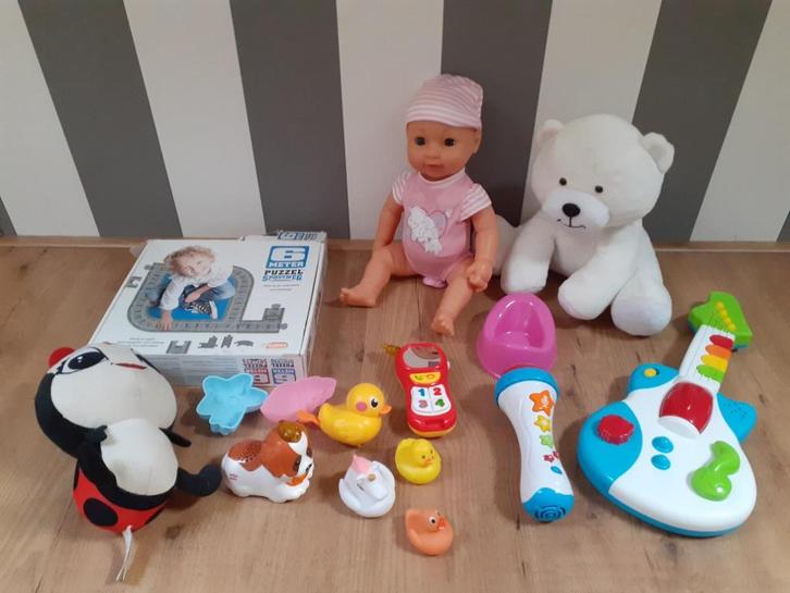 Gratis* speelgoed pakket o.a. pop, Kinderen en Baby's, Speelgoed | Poppen, Zo goed als nieuw, Babypop, Ophalen of Verzenden