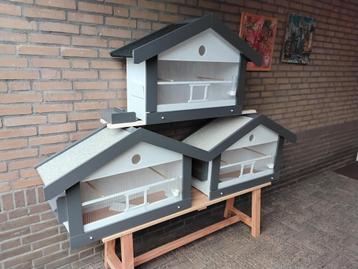 Nieuwe Vogelkooien  beschikbaar voor biedingen