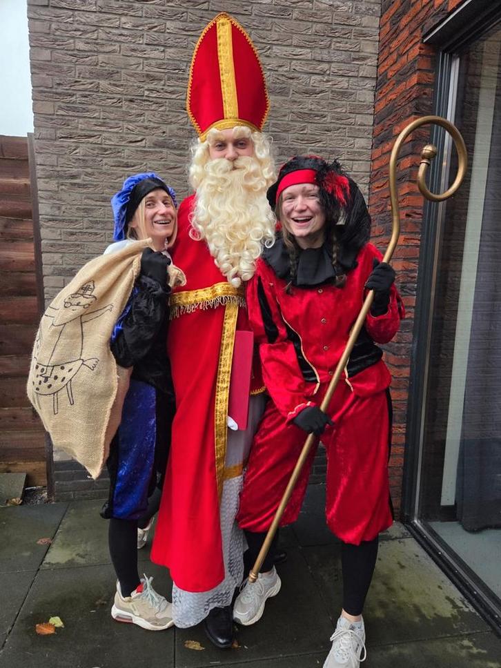 Sinterklaas + 2 pieten (huisbezoek) inhuren, Diversen, Sinterklaas, Ophalen of Verzenden