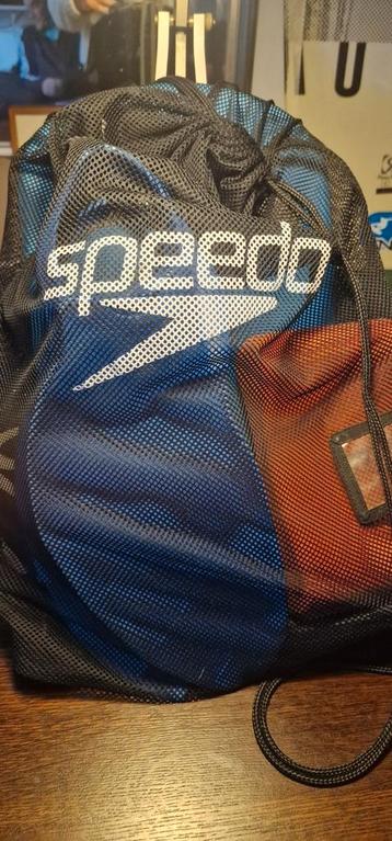 Speedo tas met, zwemplank, zwemvinnen, zwemaccessoires  beschikbaar voor biedingen