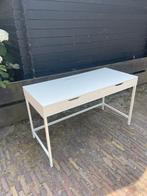Wit bureau Ikea, Huis en Inrichting, Bureaus, Ophalen, Gebruikt