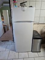 Gratis Indesit Koel-Vriescombinatie - Defect (kan wel koelen, Ophalen, Gebruikt, 120 tot 140 cm, 100 tot 150 liter