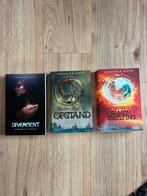 Divergent (Veronica Roth), deel 1, 2 en 3, Ophalen of Verzenden, Zo goed als nieuw