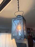 Rustieke metalen hanglantaarn met elektrisch kaarslicht, Antiek en Kunst, Antiek | Lampen, Ophalen of Verzenden