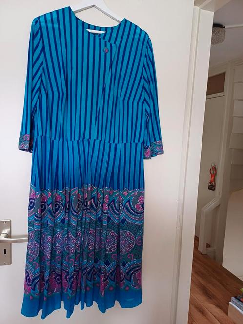 Echte retro vintage blauw gestreepte jurk maat XL / XXL zgan, Kleding | Dames, Jurken, Zo goed als nieuw, Maat 46/48 (XL) of groter
