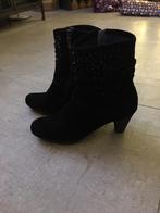 Suede laarsjes van puerto maat 39, Kleding | Dames, Schoenen, Ophalen of Verzenden, Zo goed als nieuw, Zwart