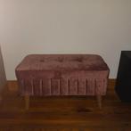 Grappig roze fluwelen (voeten)bankje / opbergbankje, Huis en Inrichting, Banken | Voetenbanken en Poefen, Ophalen, Minder dan 50 cm