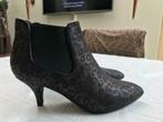Enkellaarsjes in luipaard print met hakken, Kleding | Dames, Schoenen, Ophalen, Overige kleuren, Lage of Enkellaarzen, Zo goed als nieuw