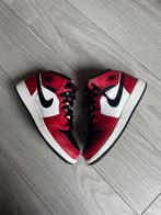 Jordan 1 Mid Chicago - Rood ( Maat 38,5/US 6Y), Nike Air Jordan, Nieuw, Ophalen of Verzenden, Sneakers of Gympen