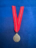 Duitse WW2 Oostfront Medaille (maker;19), Verzamelen, Militaria | Tweede Wereldoorlog, Ophalen of Verzenden, Landmacht, Duitsland