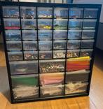 Opbergdoos met kralen en zakjes, Hobby en Vrije tijd, Ophalen of Verzenden, Kraal