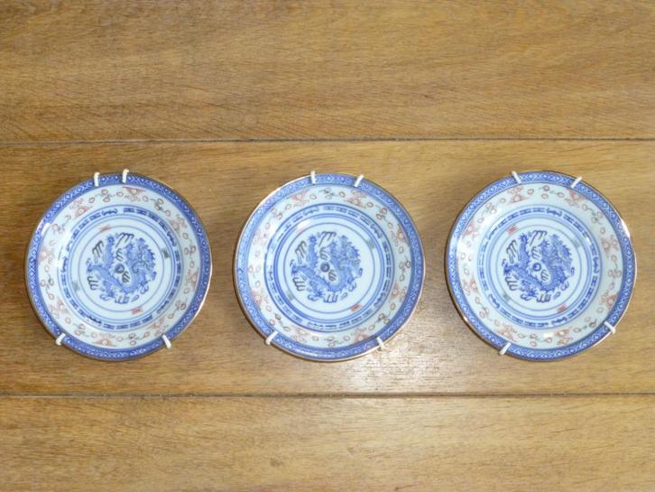 Chinees porselein 3 schoteltjes met draak, chinese schotels, Antiek en Kunst, Antiek | Servies los, Ophalen of Verzenden