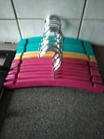 19 baby kleerhangertjes, Ophalen of Verzenden, Zo goed als nieuw
