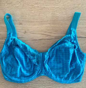 Prima donna 85G full cup madison aqua beschikbaar voor biedingen
